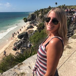 Meet your Posher, Kayla